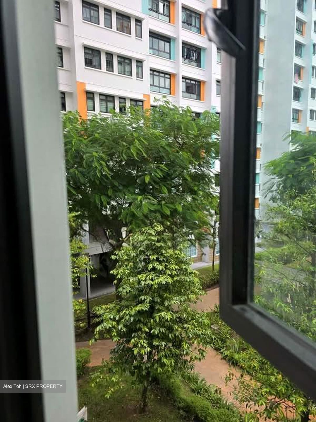 Blk 593B Montreal Ville (Sembawang), HDB 2 Rooms #578102511